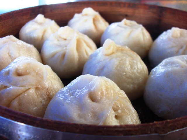 黄妈妈肉圆小笼包 - 美美网